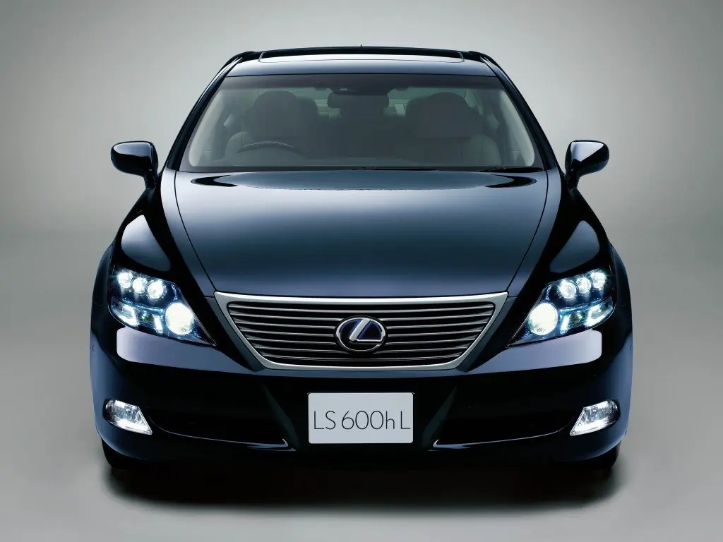 lexus_ls600hl_637298